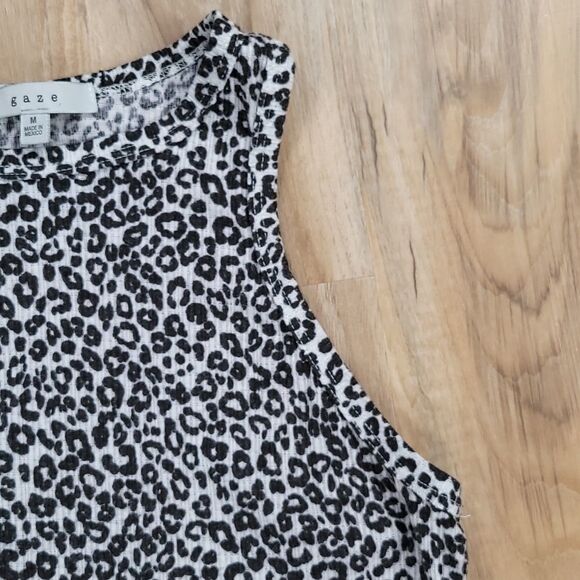 🔹️Gaze Black & Gray Leopard Print Racerback Crop Tanktop Medium - Picture 5 of 7